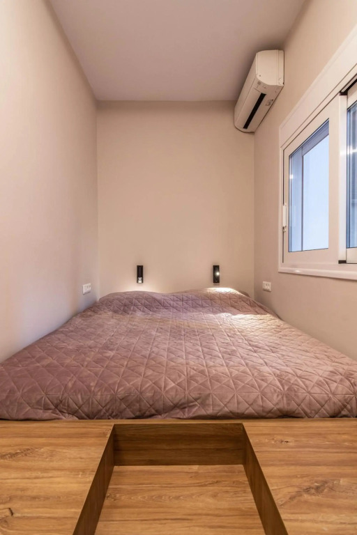 Cozy Apartment - 8' To Panormou Metro Station