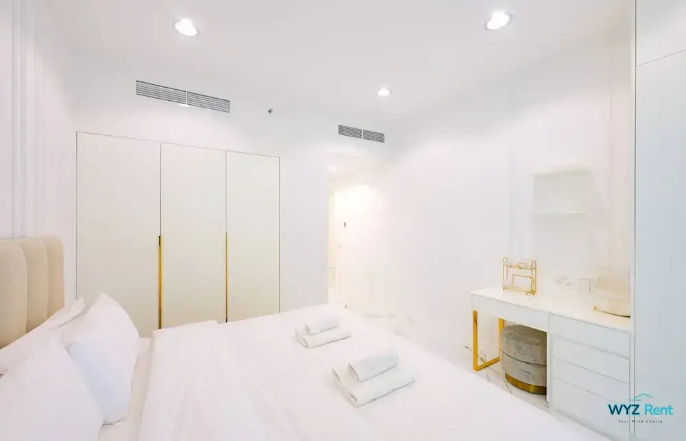 1 BR in Marina