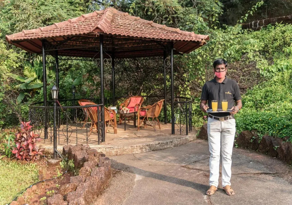 SaffronStays Valleys Edge, Panchgani