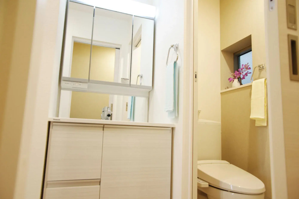 Poly Hostel Osaka