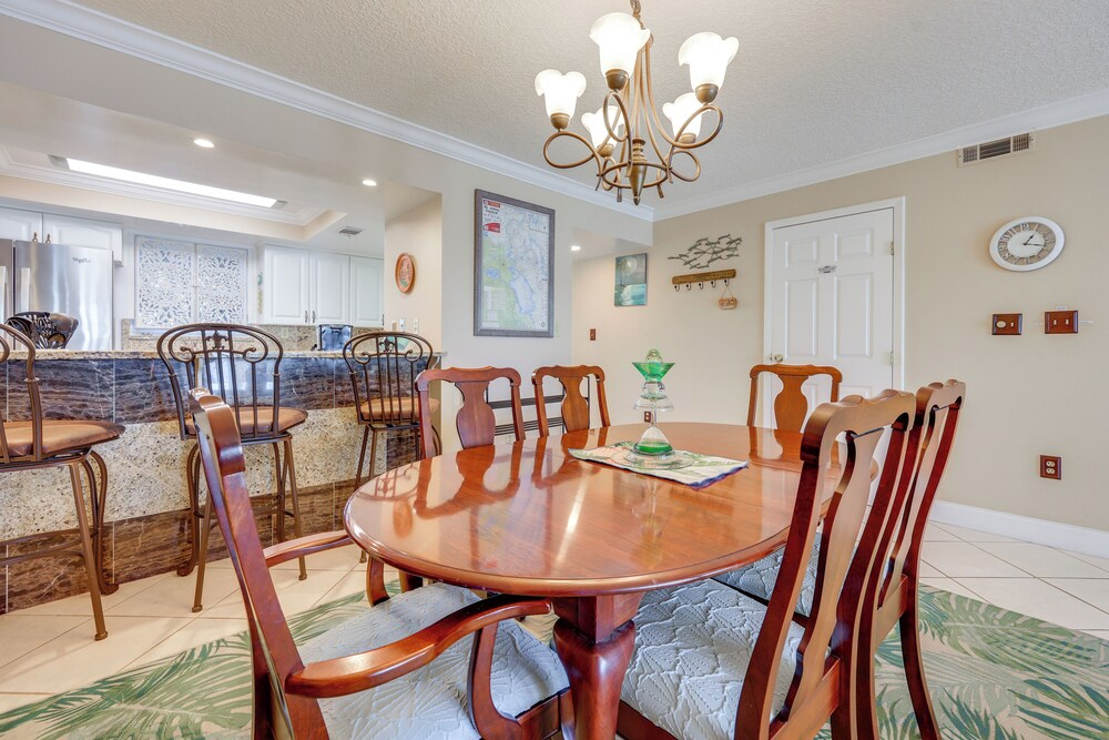 Boat, Fish & Swim: Condo on St Johns River!