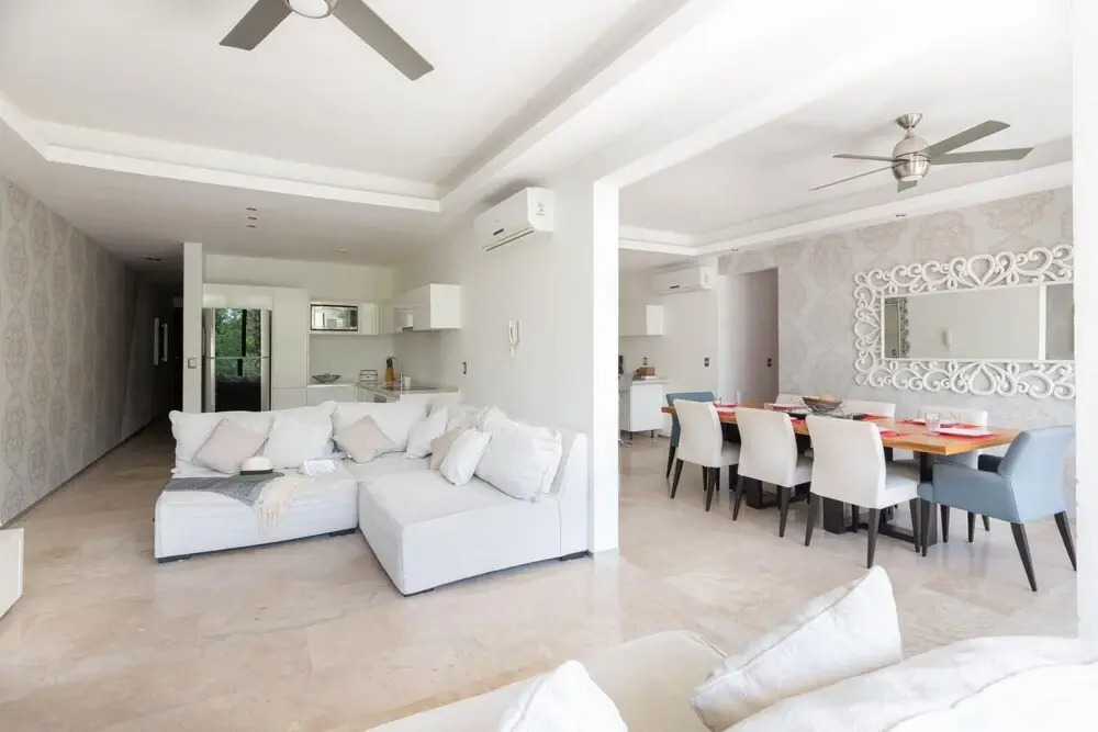 Stunning 2 in 1 Apartments Ocean View Rooftop Pool Near The Beach and 5th Avenue