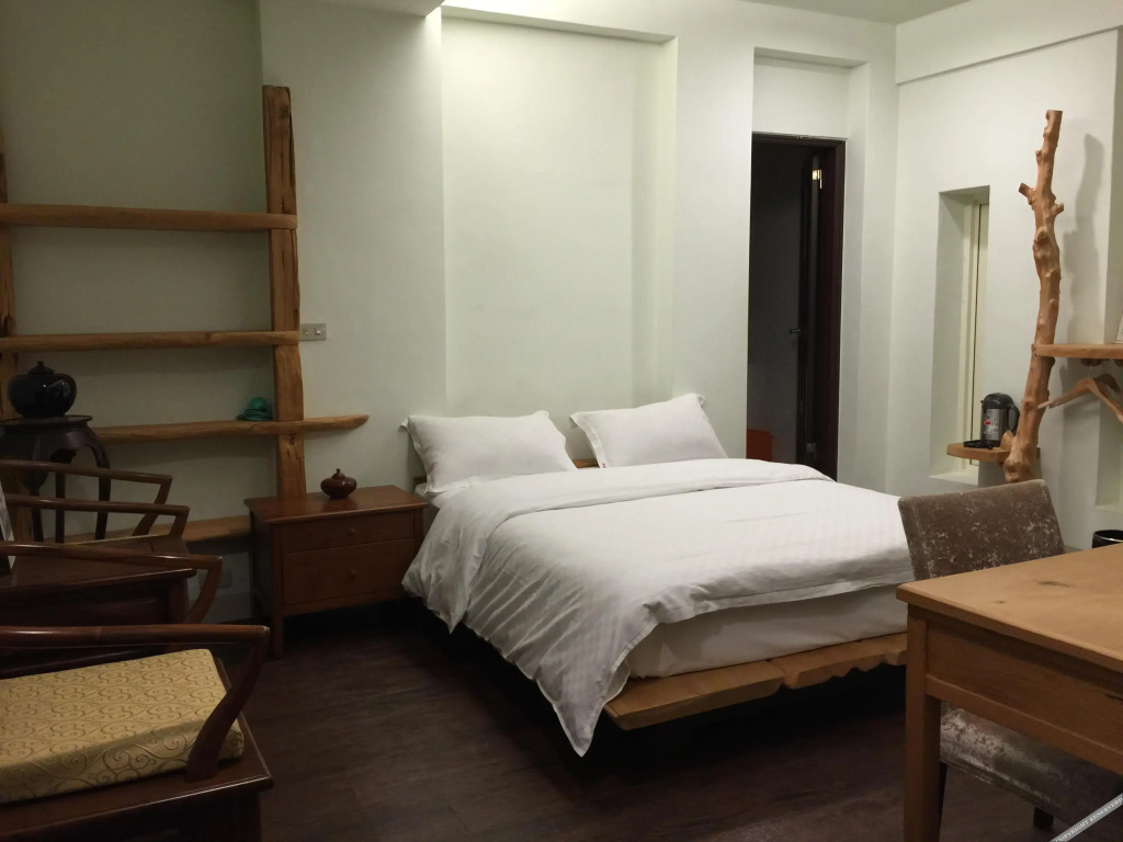 Two Dots On Line Homestay