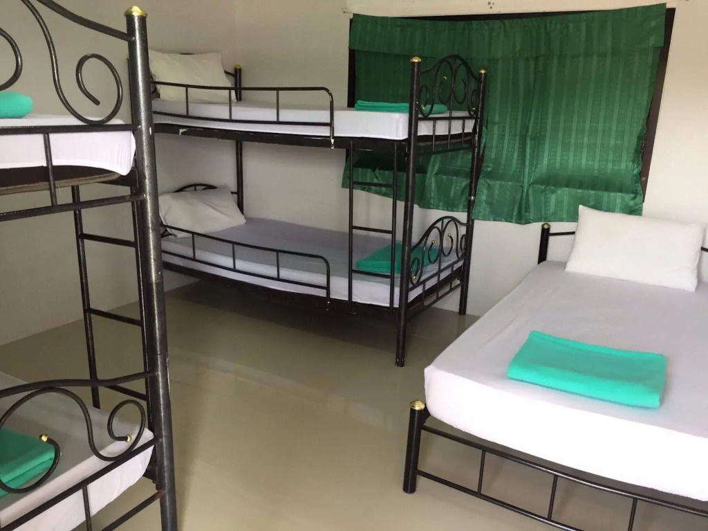 V2 Seagate Hip Hotel - Hostel