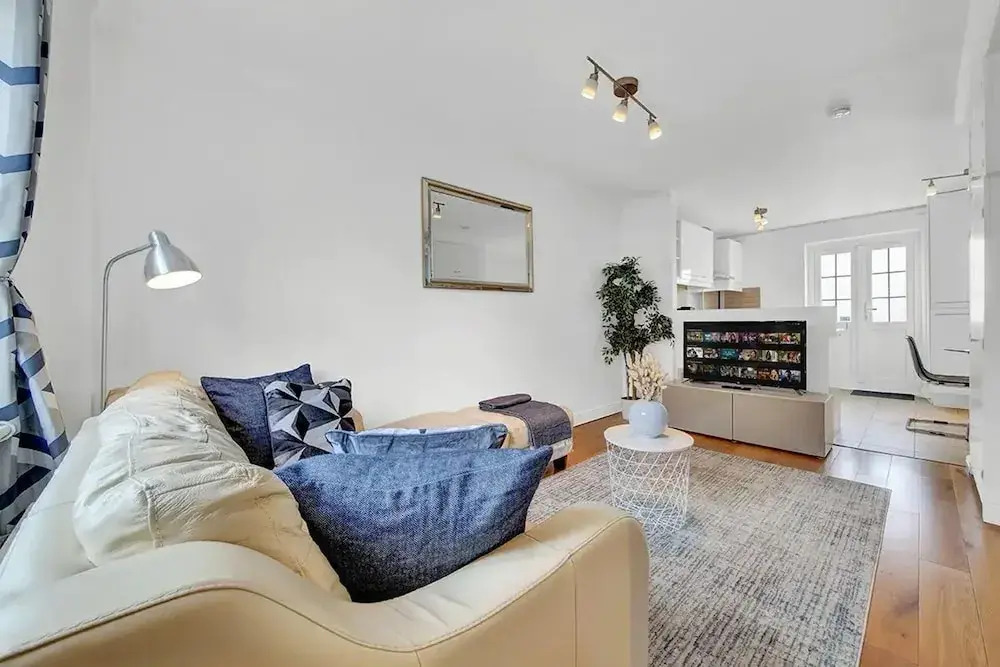 Luxurious 2-bed House in Canary Wharf London