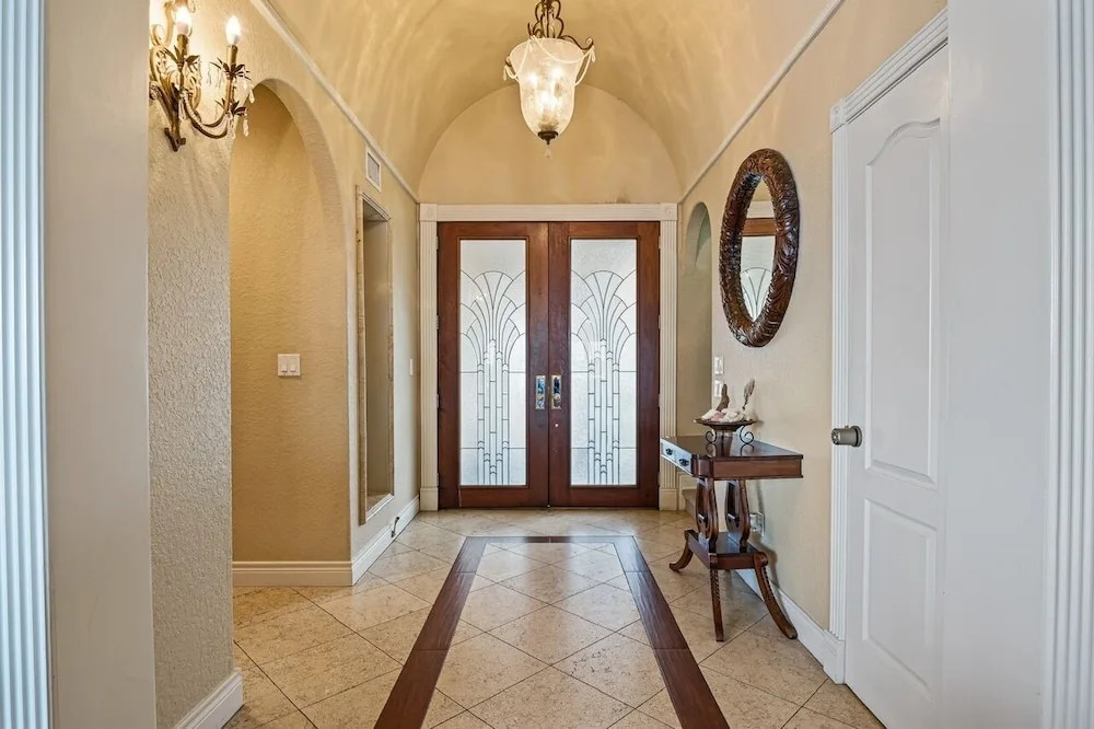 Crystal Beach Villa 5 Bedroom Home