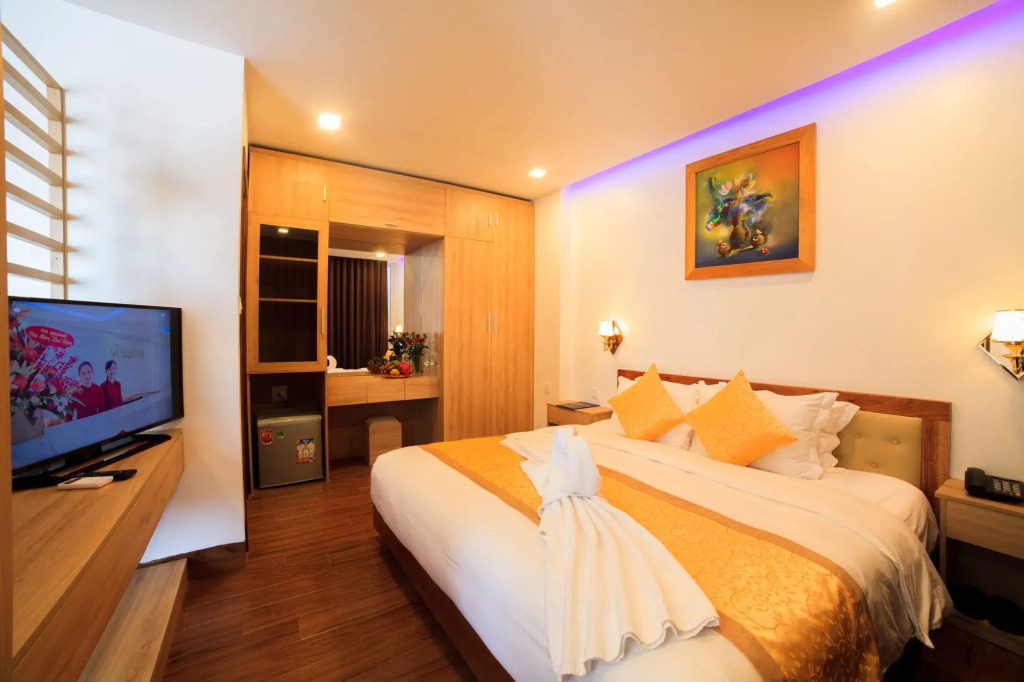 Cherry Hotel Hue