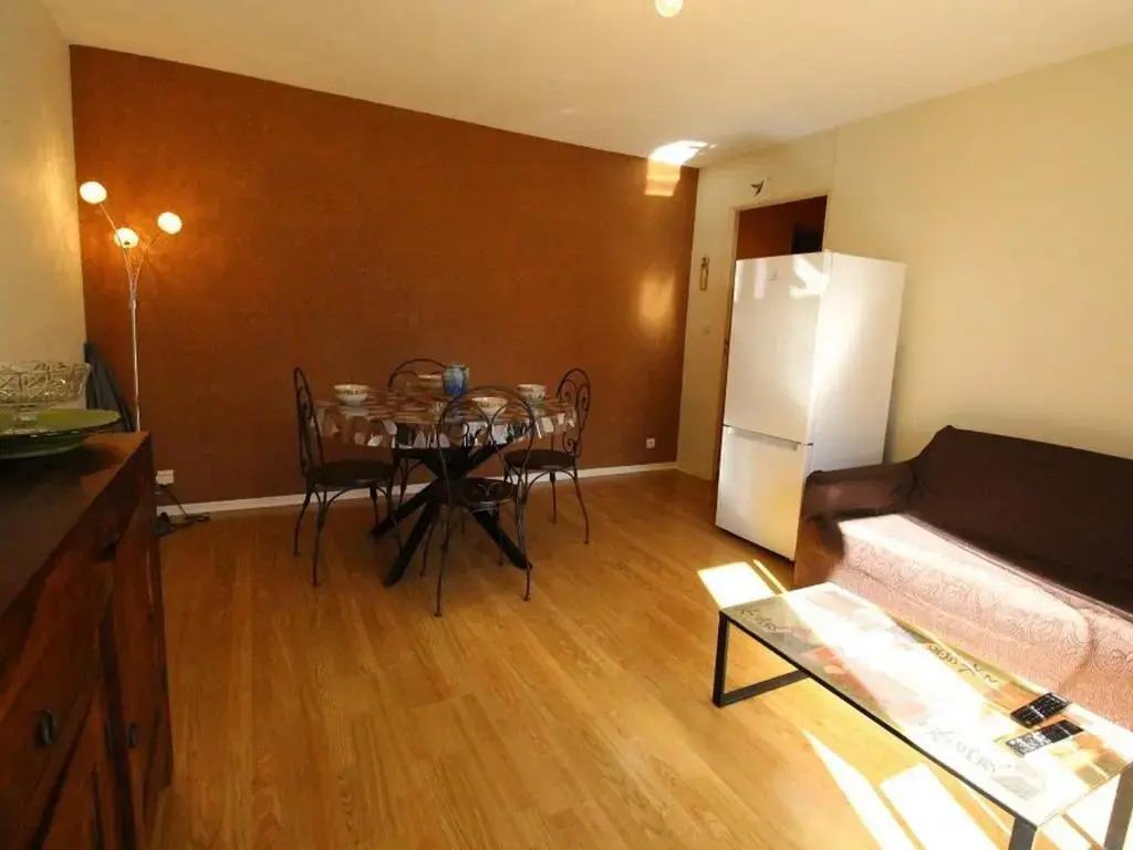 Appartement Bagnères-de-Luchon, 2 pièces, 4 personnes - FR-1-313-195
