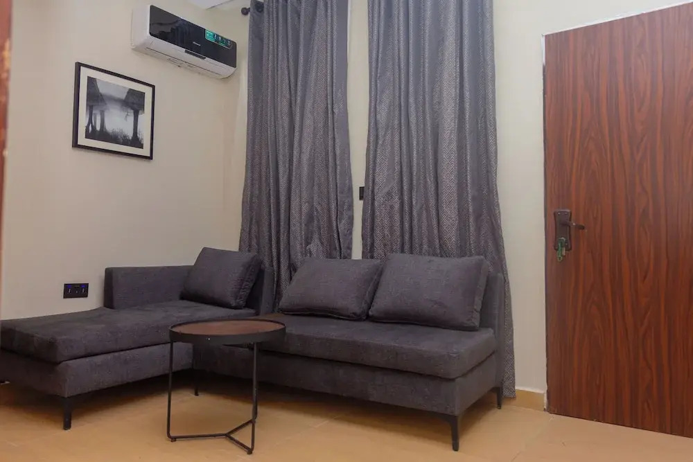 Grayville Hotels and Bistro