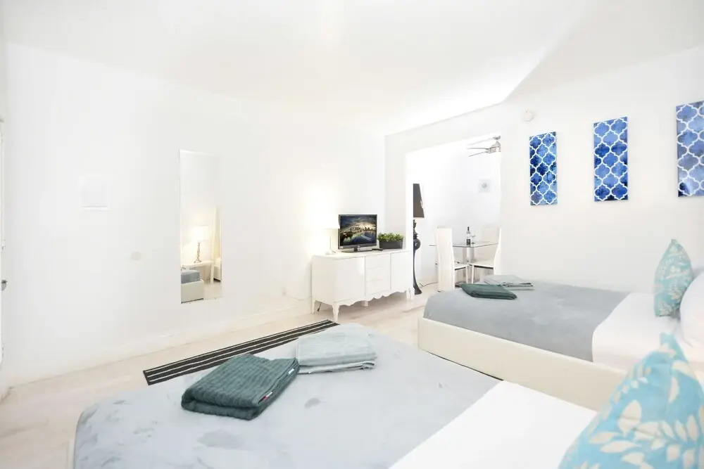 761 South Beach Apartments