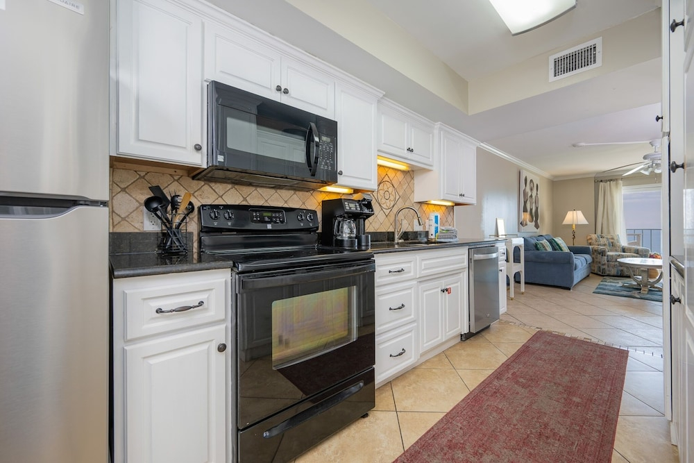 Surfside Shores 1804 2 Bedroom Condo