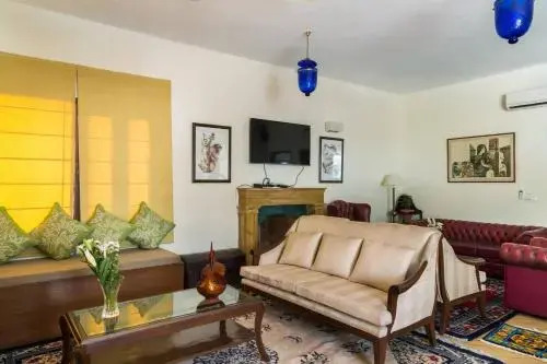 Hostie Pulkavali – Farm Villa
