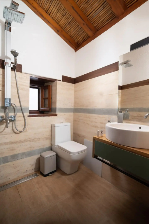 Kalnterimi Guesthouses