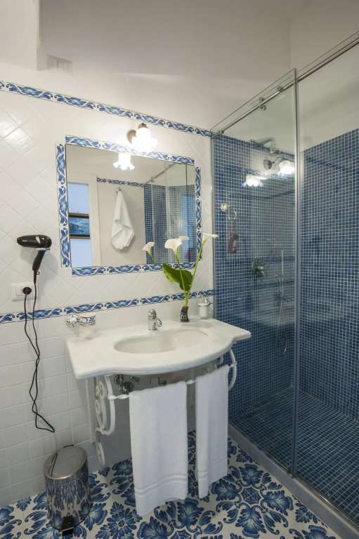 Surriento Suites