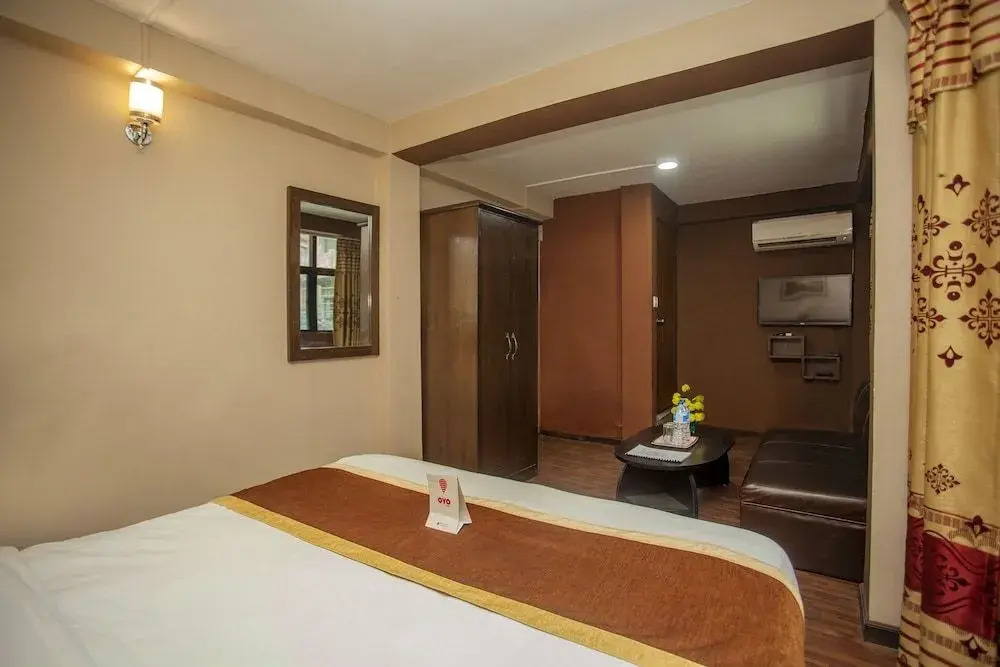 OYO 168 Divine Guest House