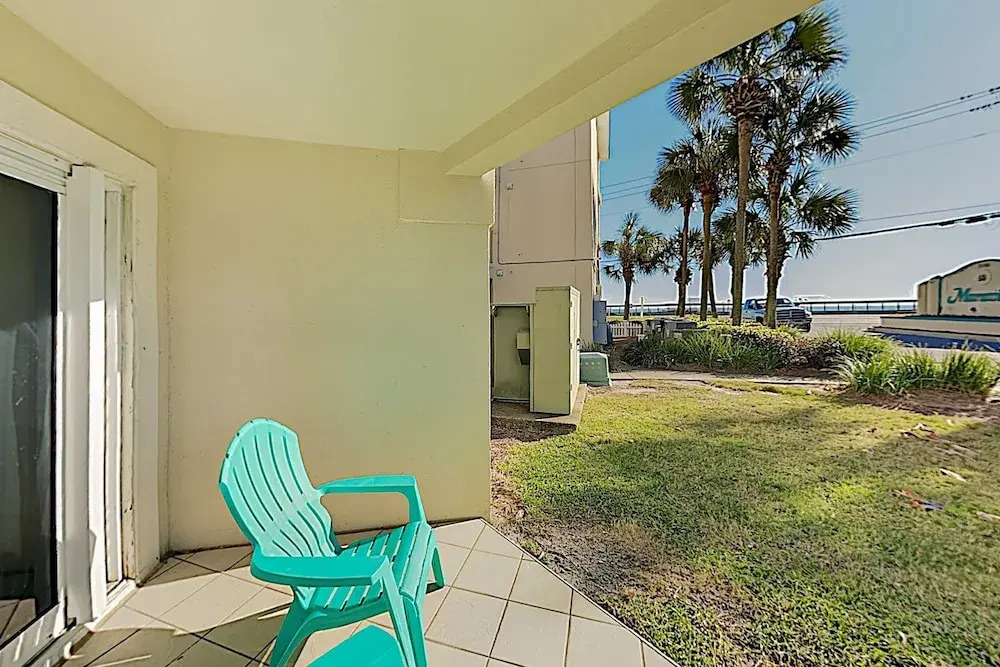 New Listing! Gulf-view Beach W/ Pools 2 Bedroom Condo