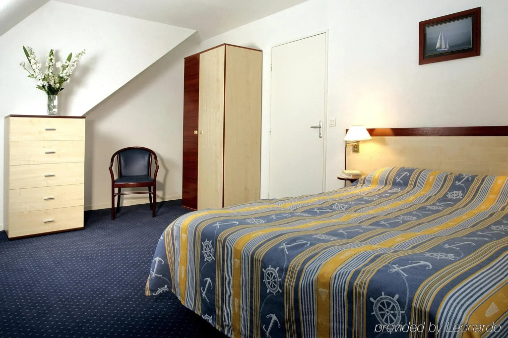 Brit Hotel Confort Lannion Centre Gare
