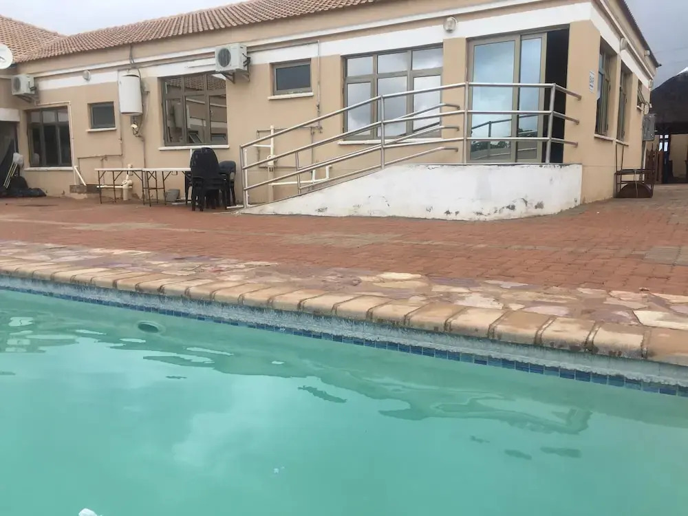 Warm Hands Hotel