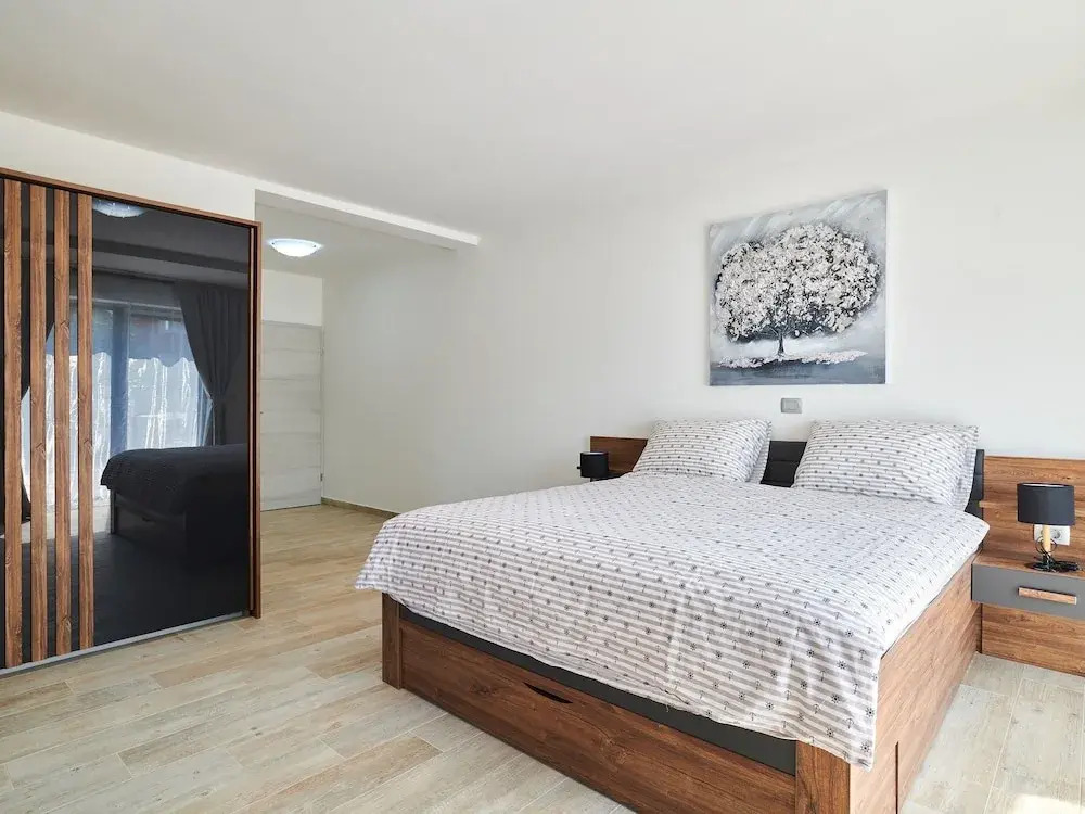 Beautifully decorated villa with pool ideal for vacation with your family.