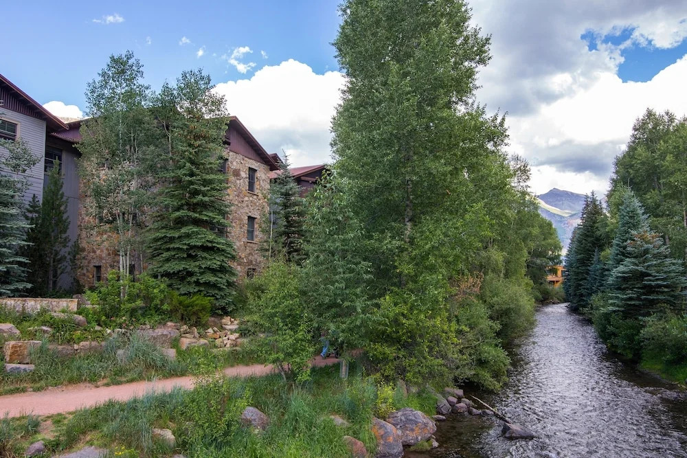 River Club 102 2 Bedroom Condo by Alpine Lodging Telluride