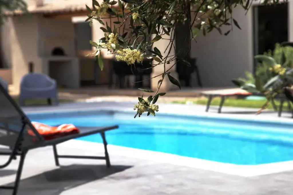 Belle Maison l'agave Contemporaine à 4KM de lourmarin