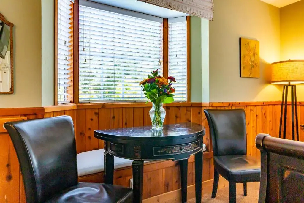 J Patrick Inn
