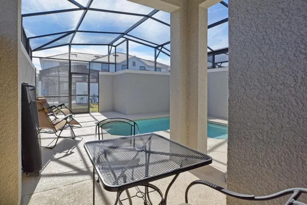 Storey Lake-5 Bedroom Townhome W/spashpool-1613st Townhouse