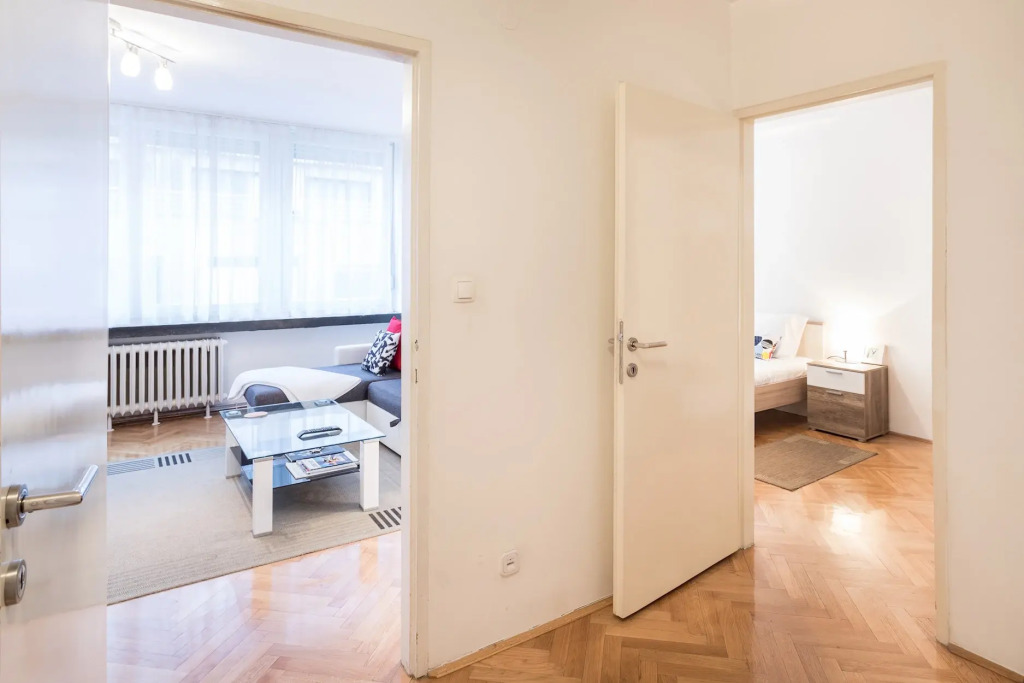 Modern Apartment few Steps From Main Square!
