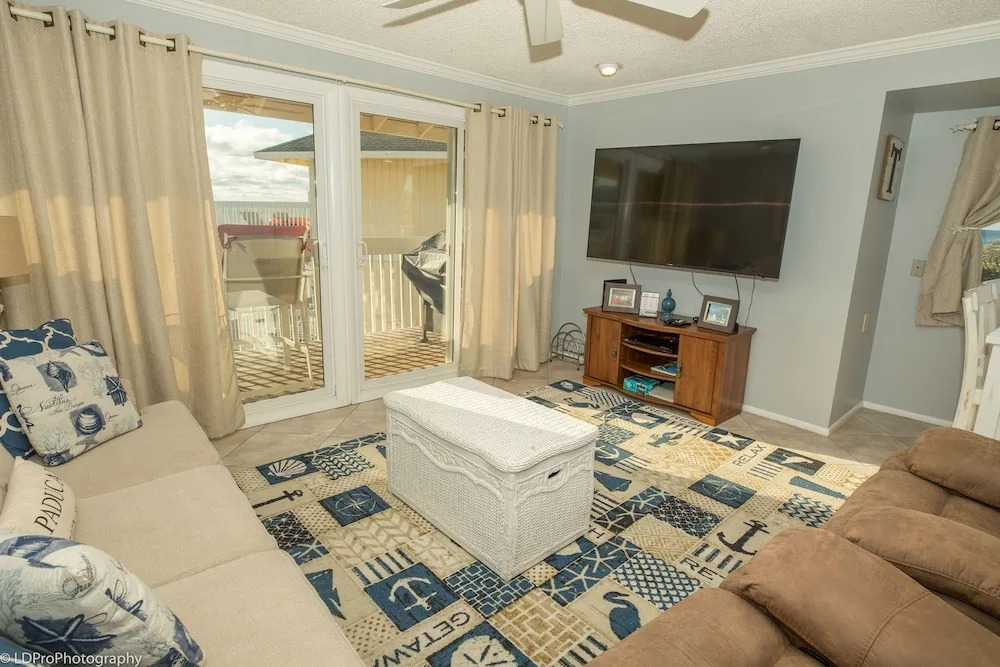 Sandpiper Cove 2119 1 Bedroom Condo by RedAwning