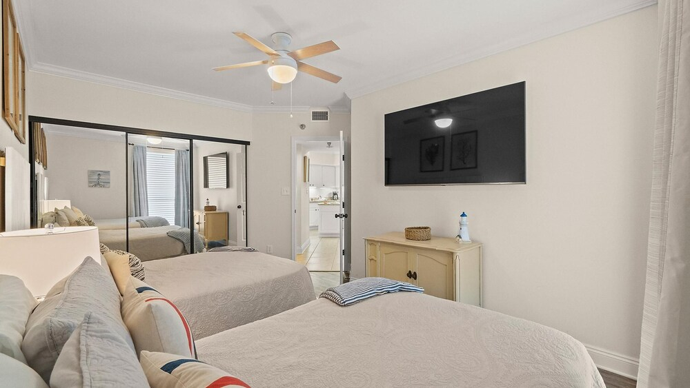 Pelican Pointe #1003 by Southern Vacation Rentals