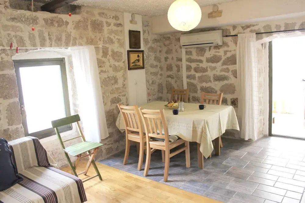 Apartment With one Bedroom in Betina, With Furnished Balcony and Wifi