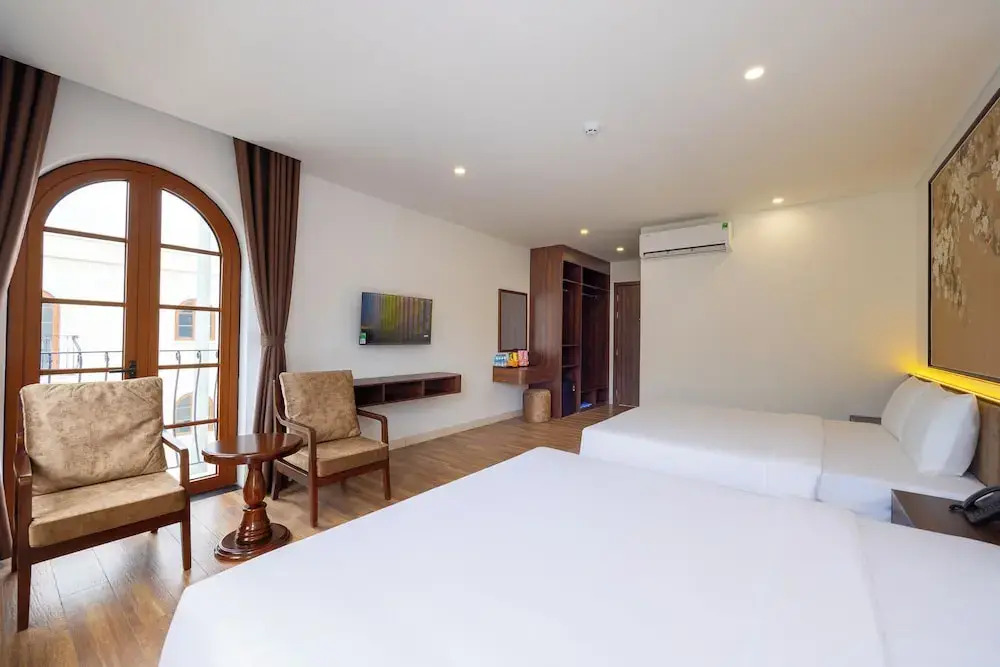 Royal Hotel Phu Quoc 2
