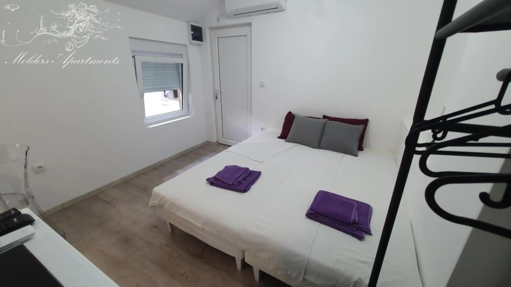 Molders Apartments