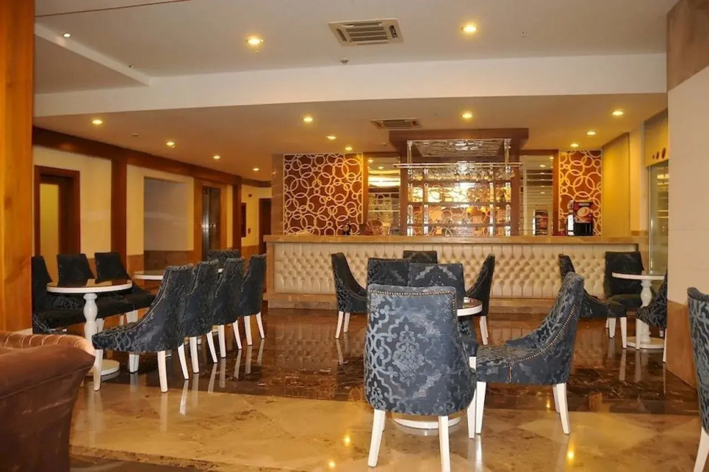 Saturn Palace Resort