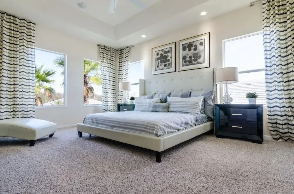Luxury 5 bedroom suites just 10 minutes from Disne