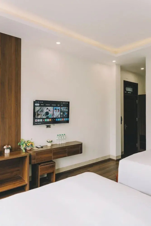 TAM COC HARBOR VIEW HOTEL