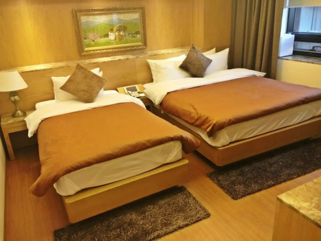 Hotel Avalon