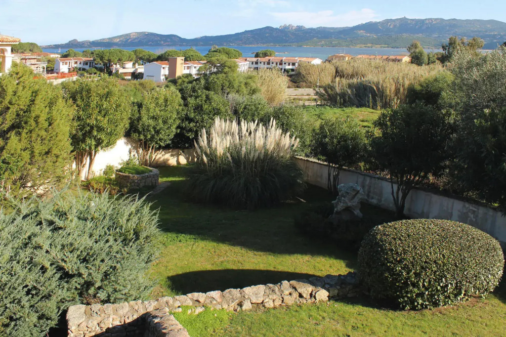 Apartment in Cannigione Near Beaches