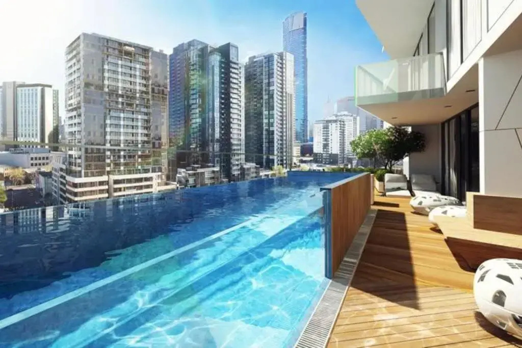 1 Bedroom Modern Apartment Near Crown and CBD