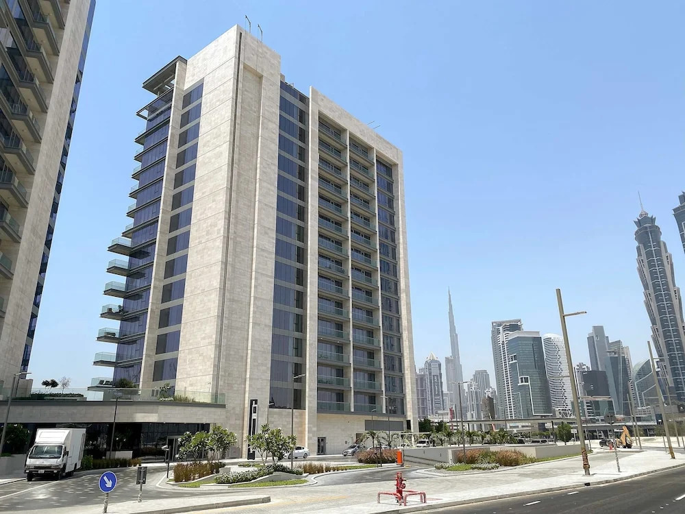 Silkhaus Luxury 1BR Stay Canal Front in Al Wasl