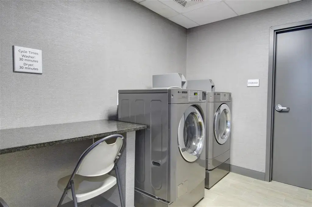 Hampton Inn & Suites Portland West