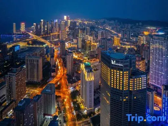 Madison Hotel Dalian Harbor Square, Donggang Business District