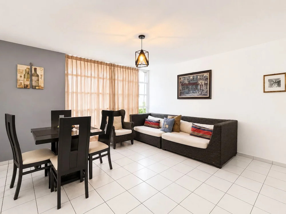 Hotel Zona Dorada