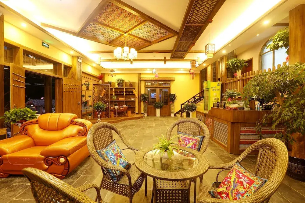 Memory of Xiangxi Humanities Theme Inn