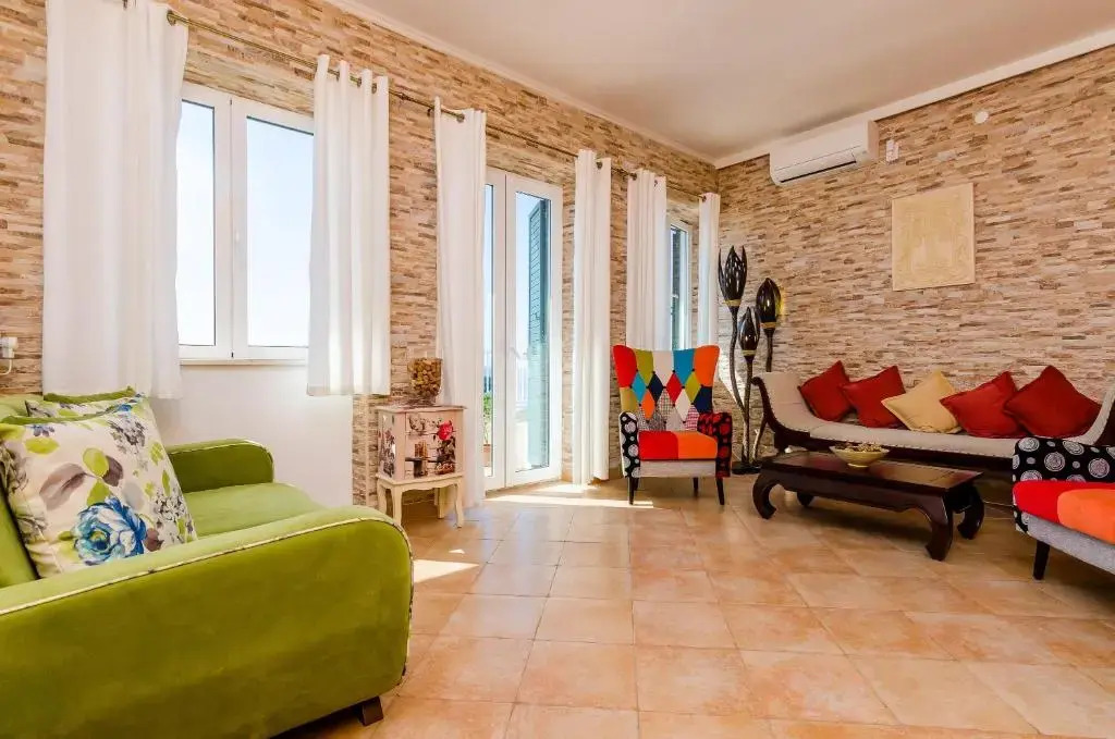 Villa Adrian
