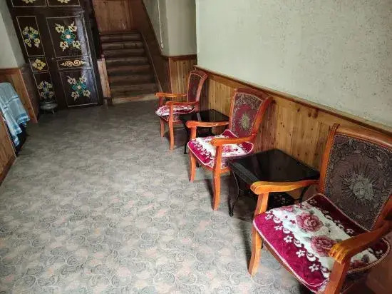 Danba County Mangui Mountain Residence Homestay