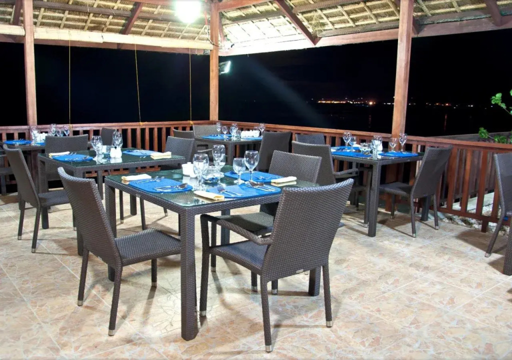 Caimito Beach Hotel