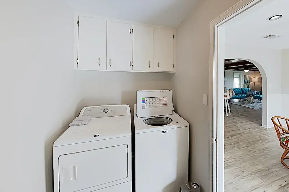 Pristine Jamaica Beach Getaway W/ Walkable Locale 3 Bedroom Home