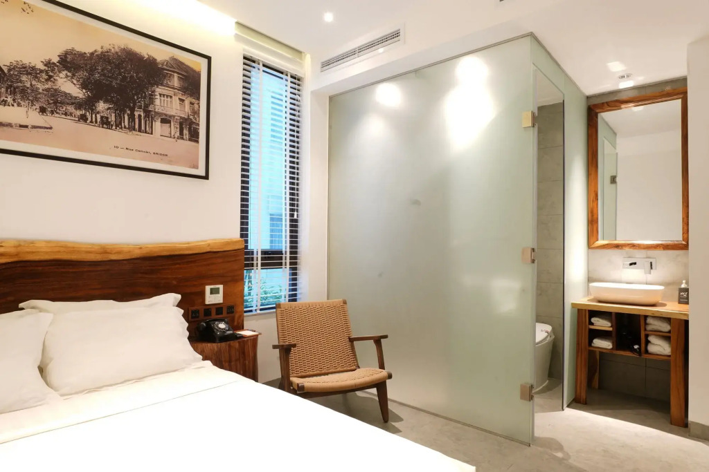 Sky Gem Central Hotel
