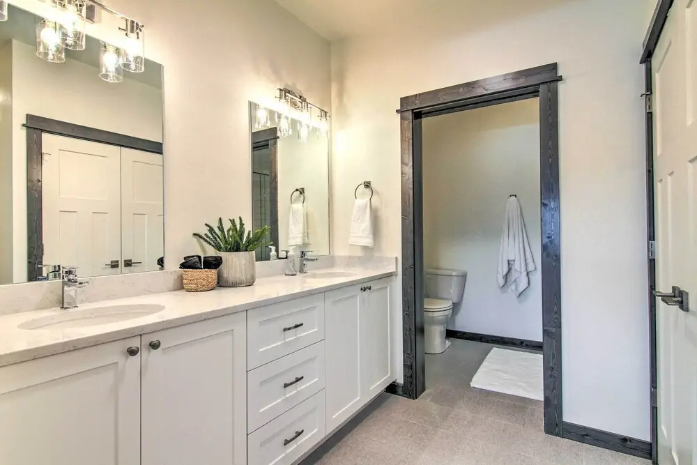 Modern Bozeman Family Townhome w/ Hot Tub!